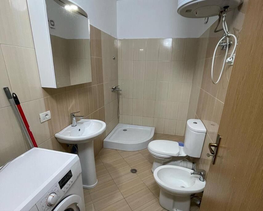 Apartments Hi-Tech Дуррес Экстерьер фото